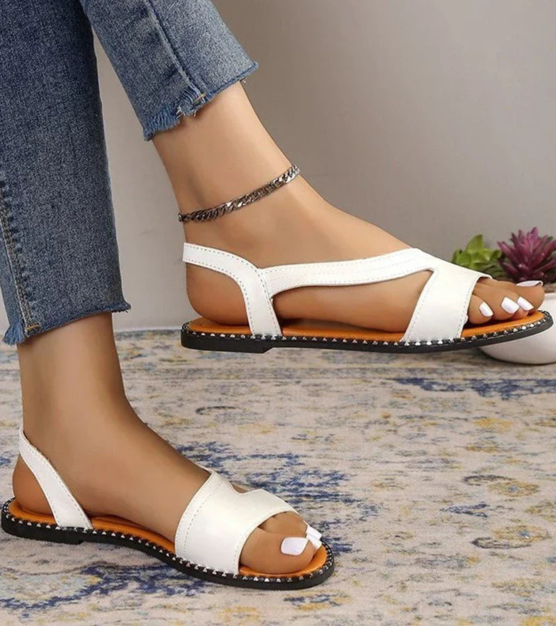Diana | Sandalen met open teen en decoratieve studs