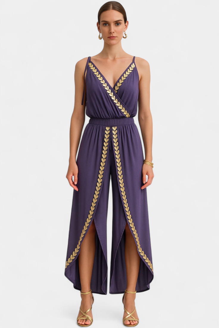 "Donatila Unieke Jumpsuit met Gouden Details en Split aan de Pijpen"