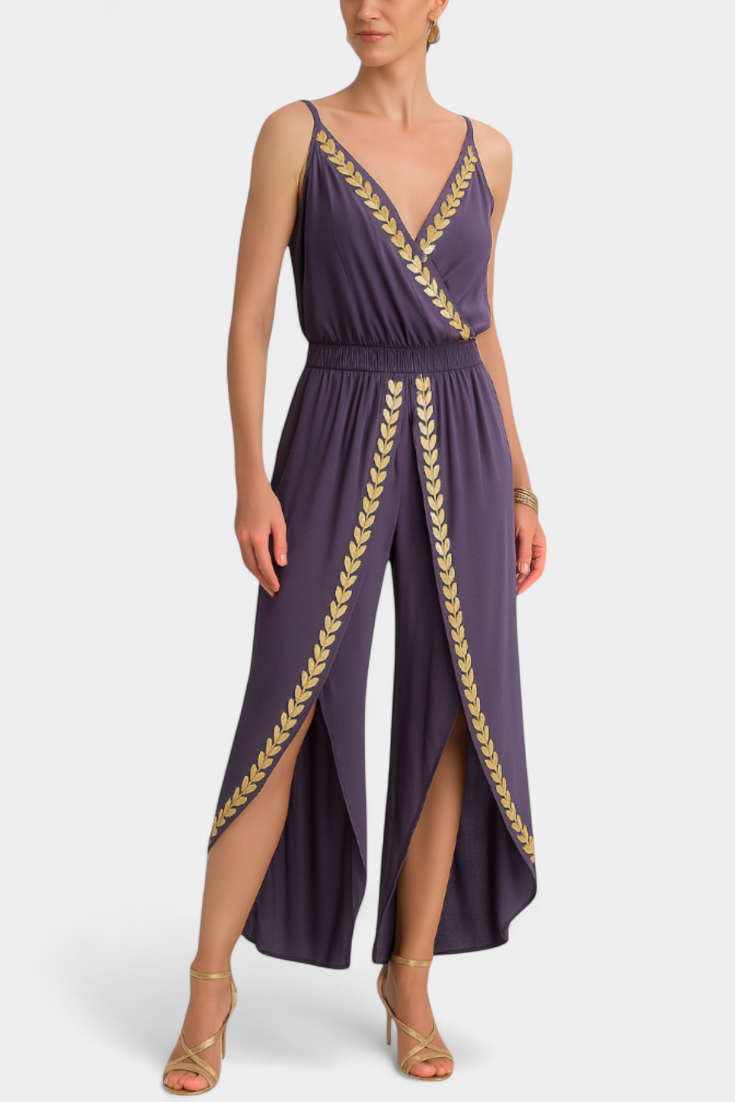 "Donatila Unieke Jumpsuit met Gouden Details en Split aan de Pijpen"